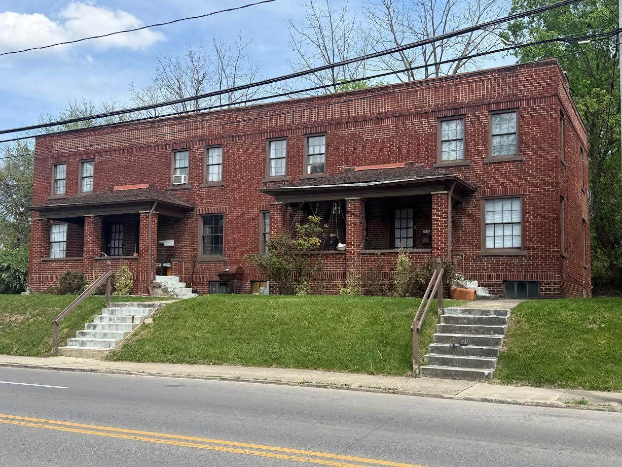 2540 Neil Avenue - Photo 1