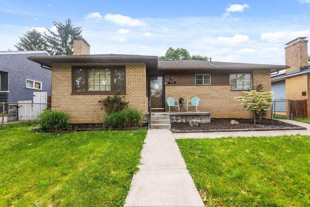 233 Postle Boulevard - Photo 1