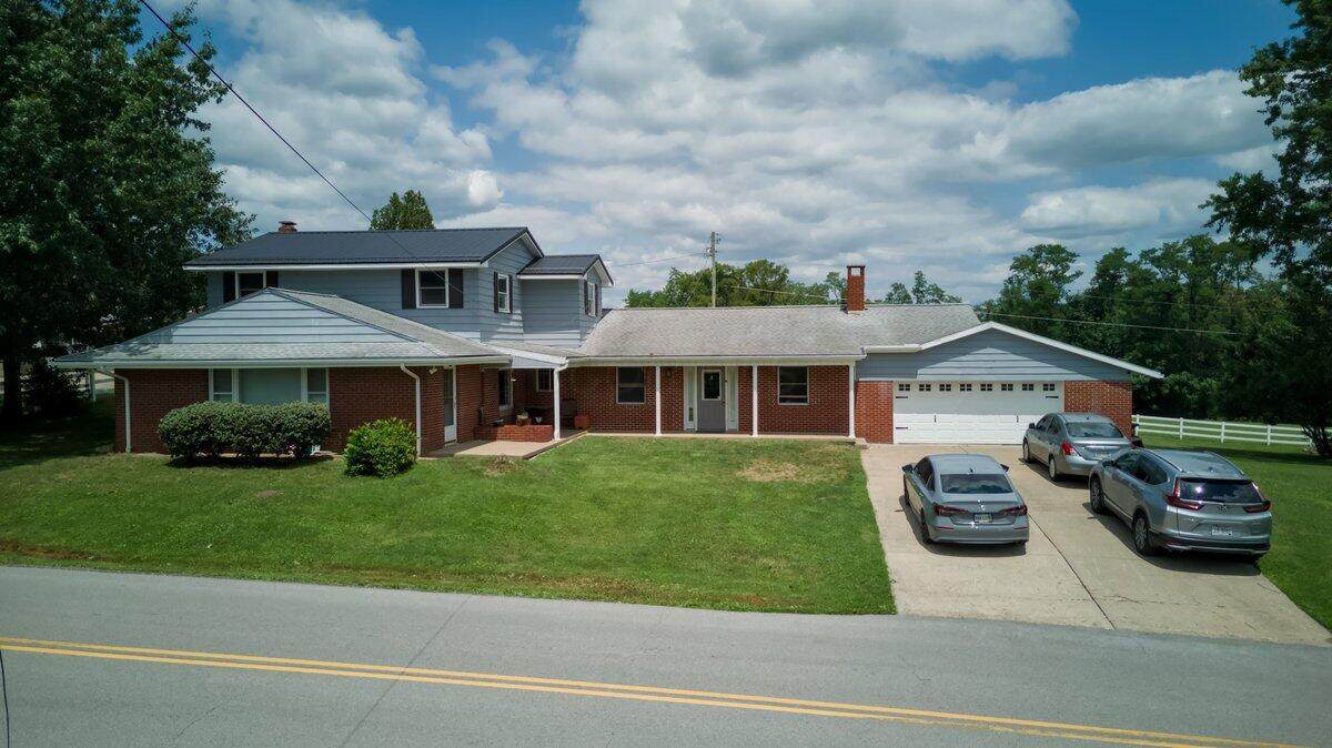 9205 Hopewell National Road - Photo 1