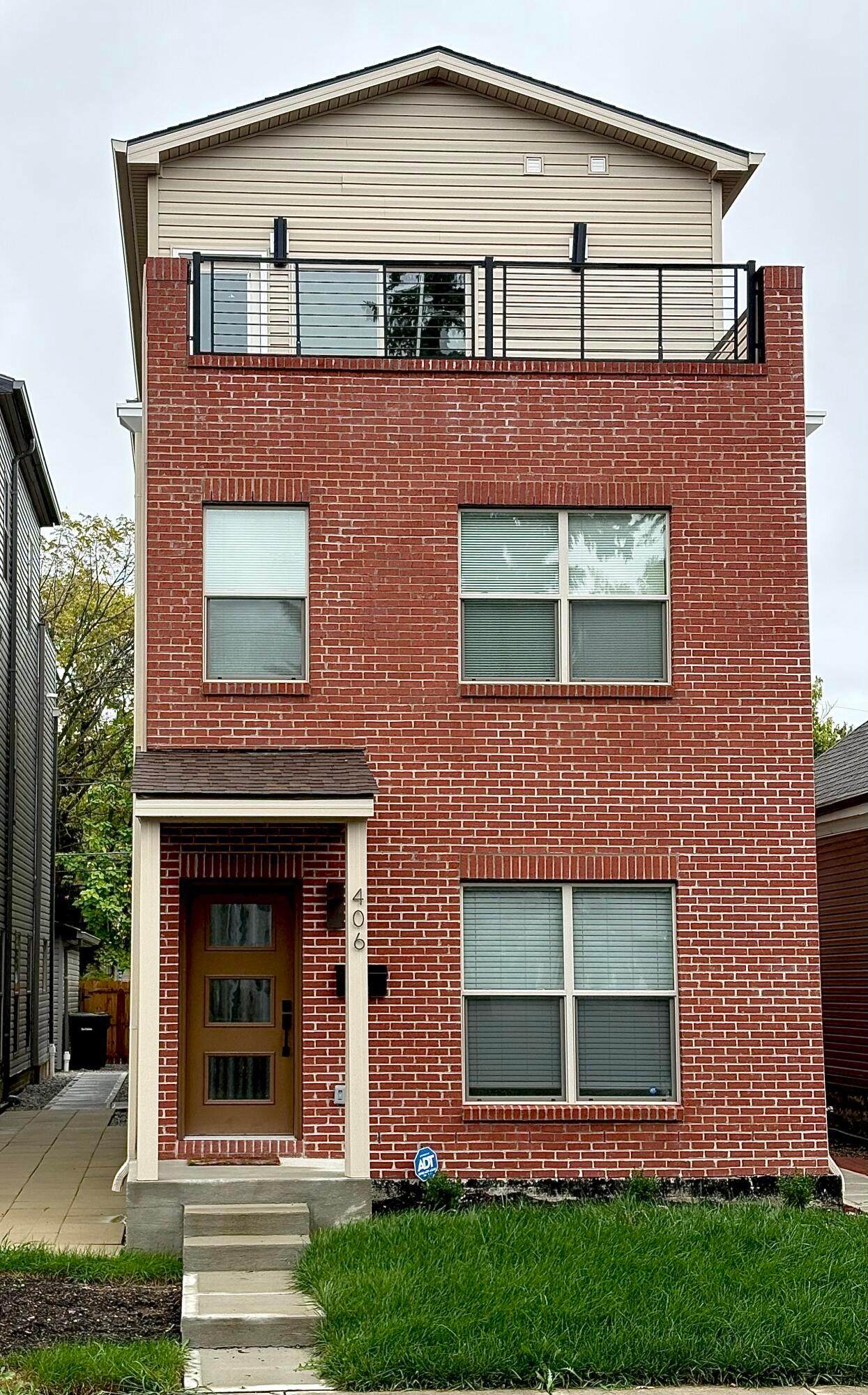 406 St Clair Avenue - Photo 1