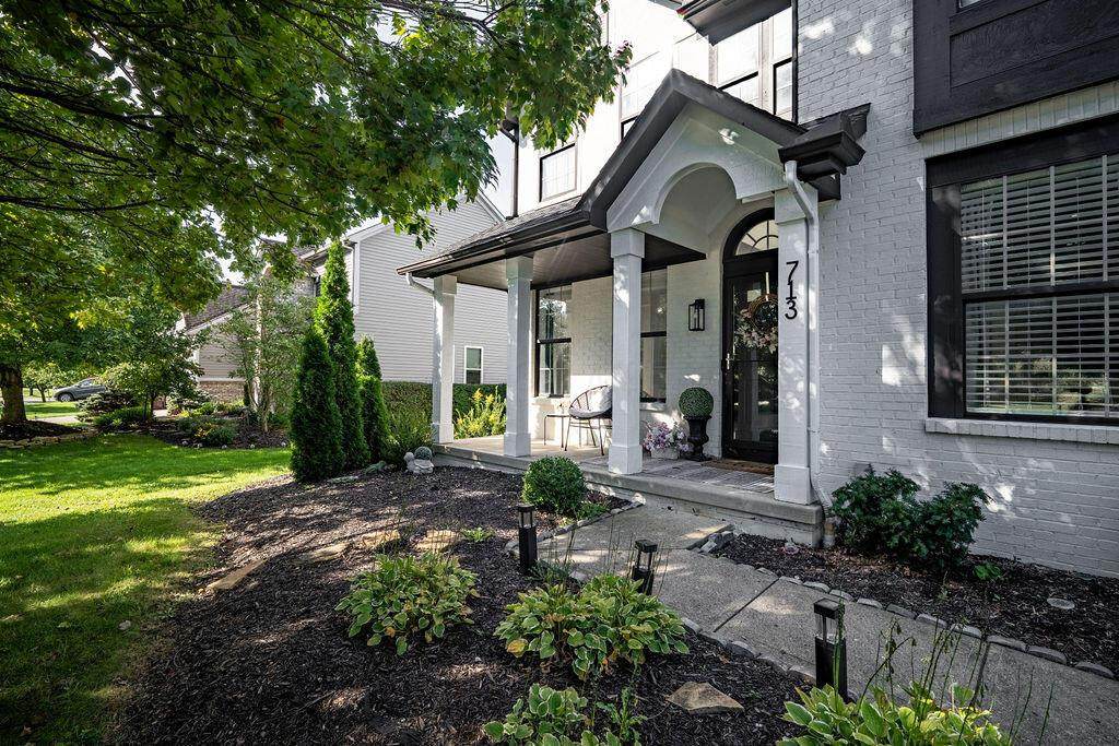 713 Blossom Lane - Photo 1