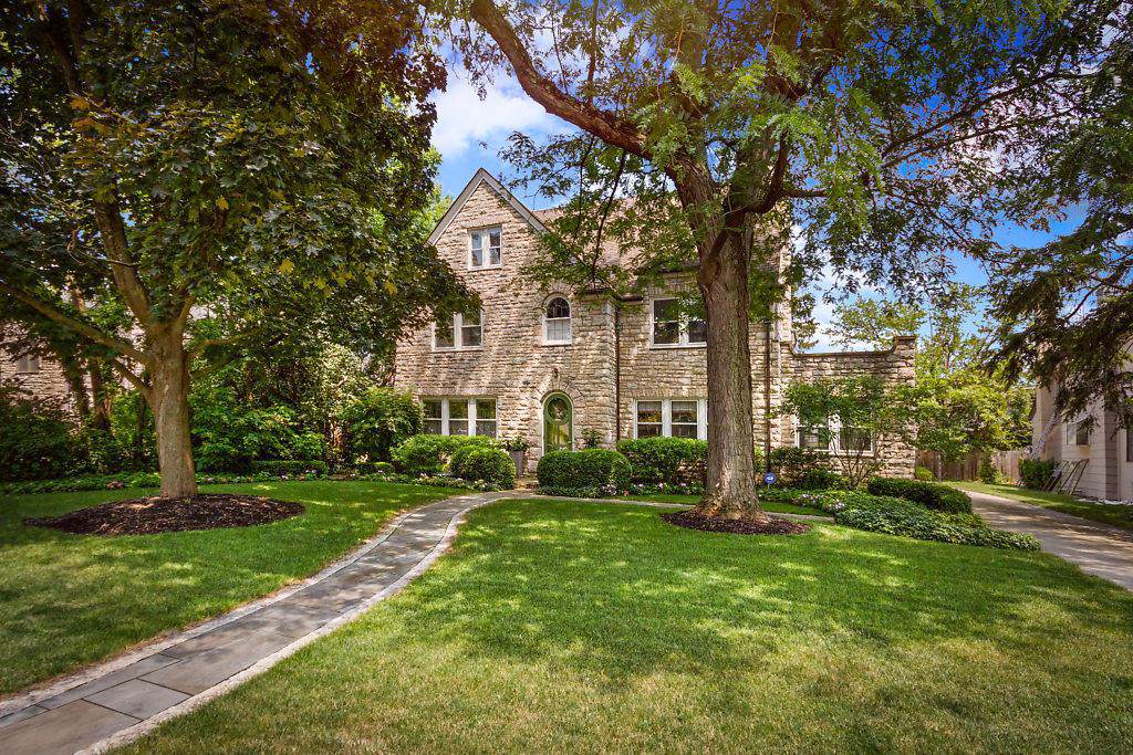 2498 Fair Avenue - Photo 1
