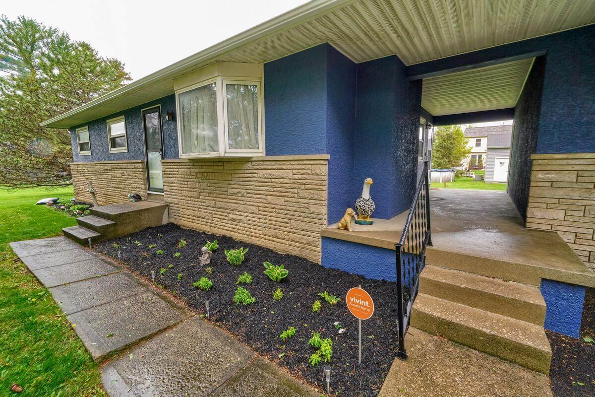 5910 Hall Road - Photo 1