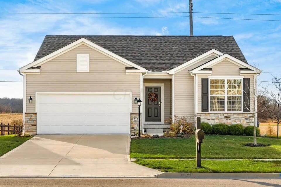 727 Lorenzo Drive - Photo 1