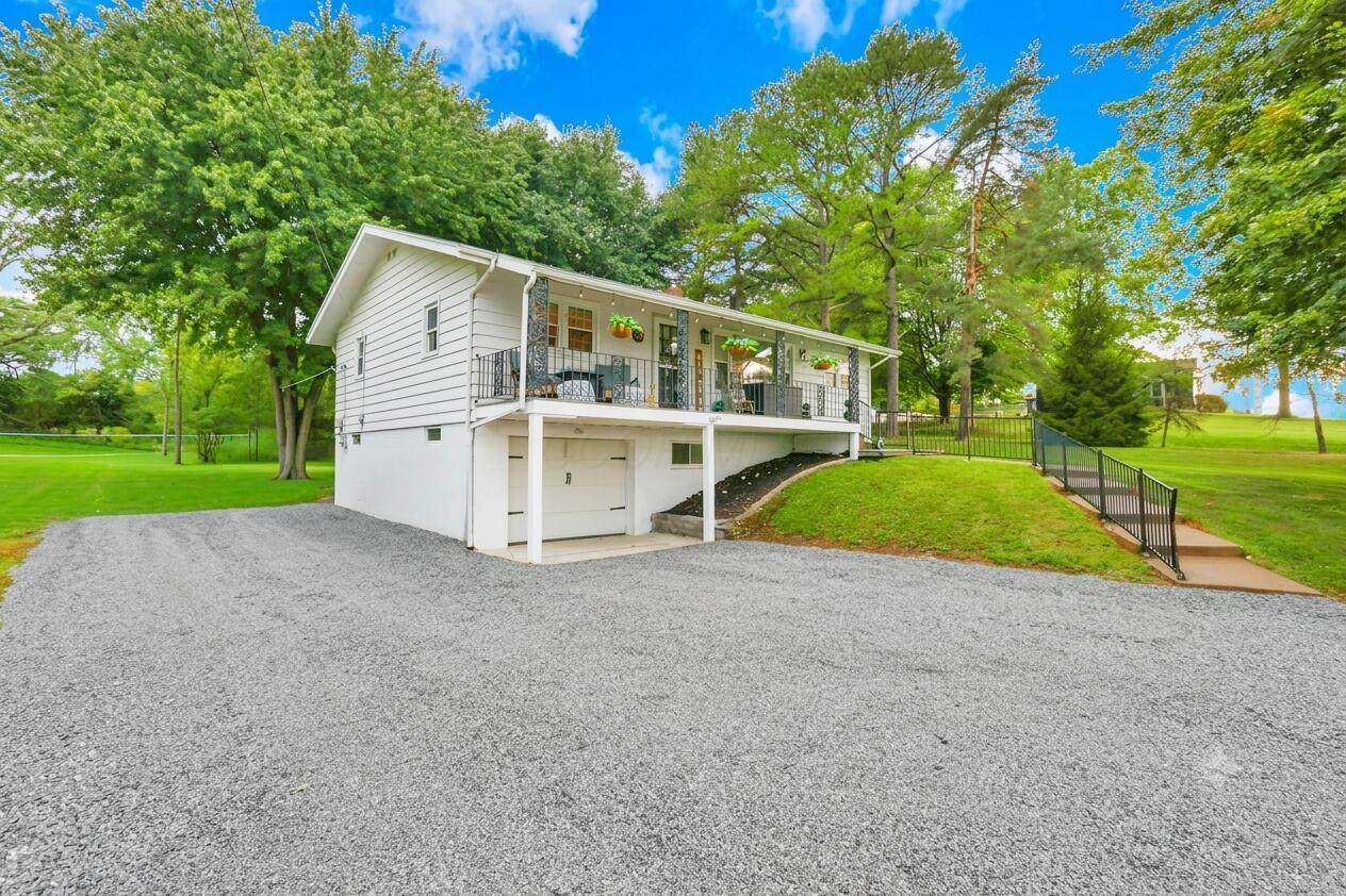 901 Coonpath Road - Photo 1