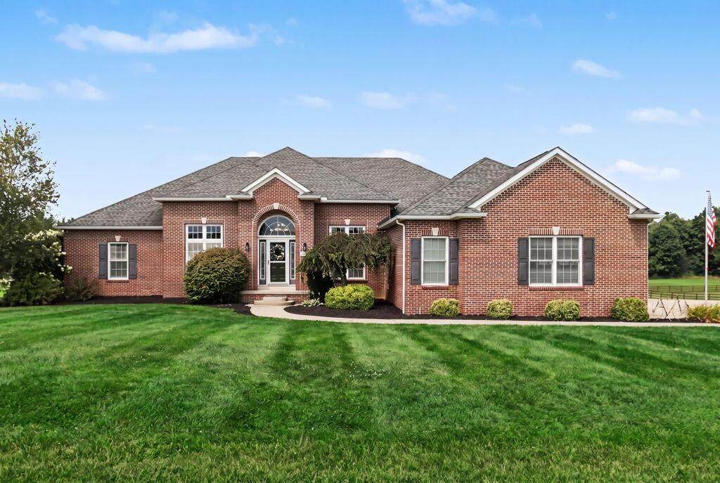 148 Connemara Drive - Photo 1