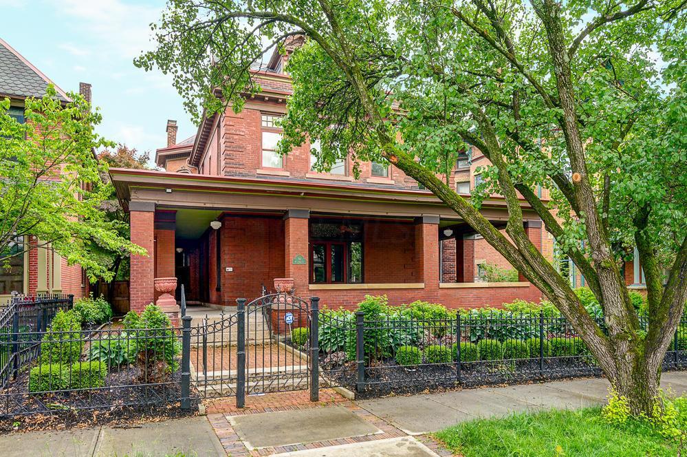 41 3rd Avenue - Photo 1