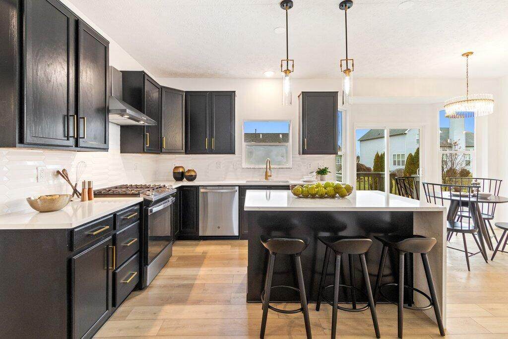 584 Banbridge Street - Photo 1