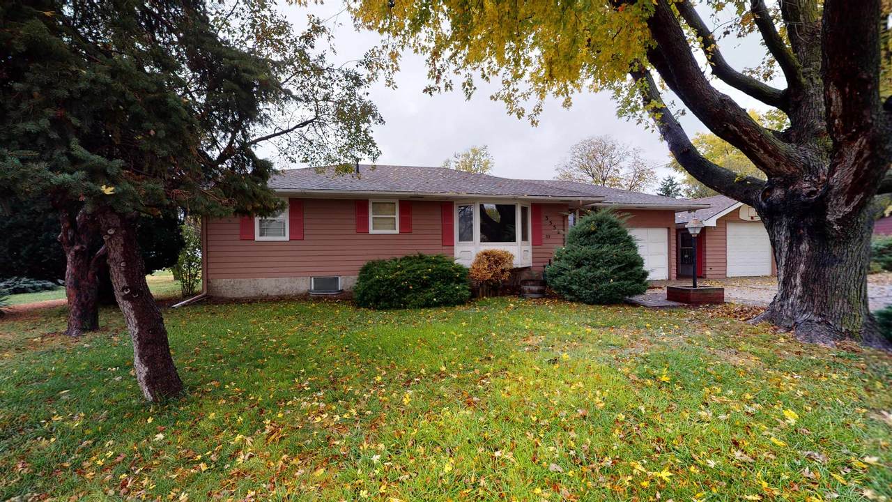 3552 33RD AVENUE - Photo 1