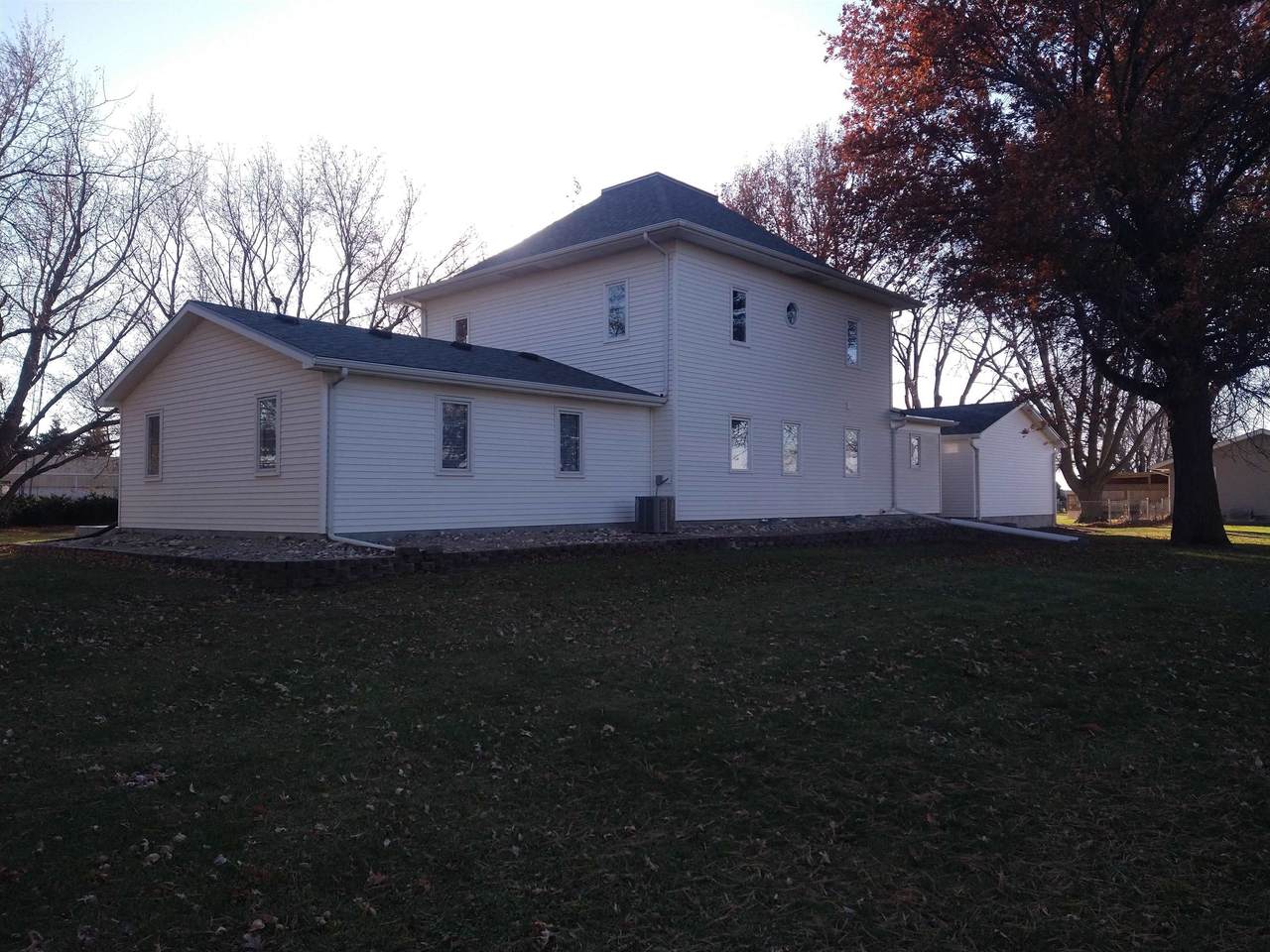 26367 Merlyn Rd - Photo 1
