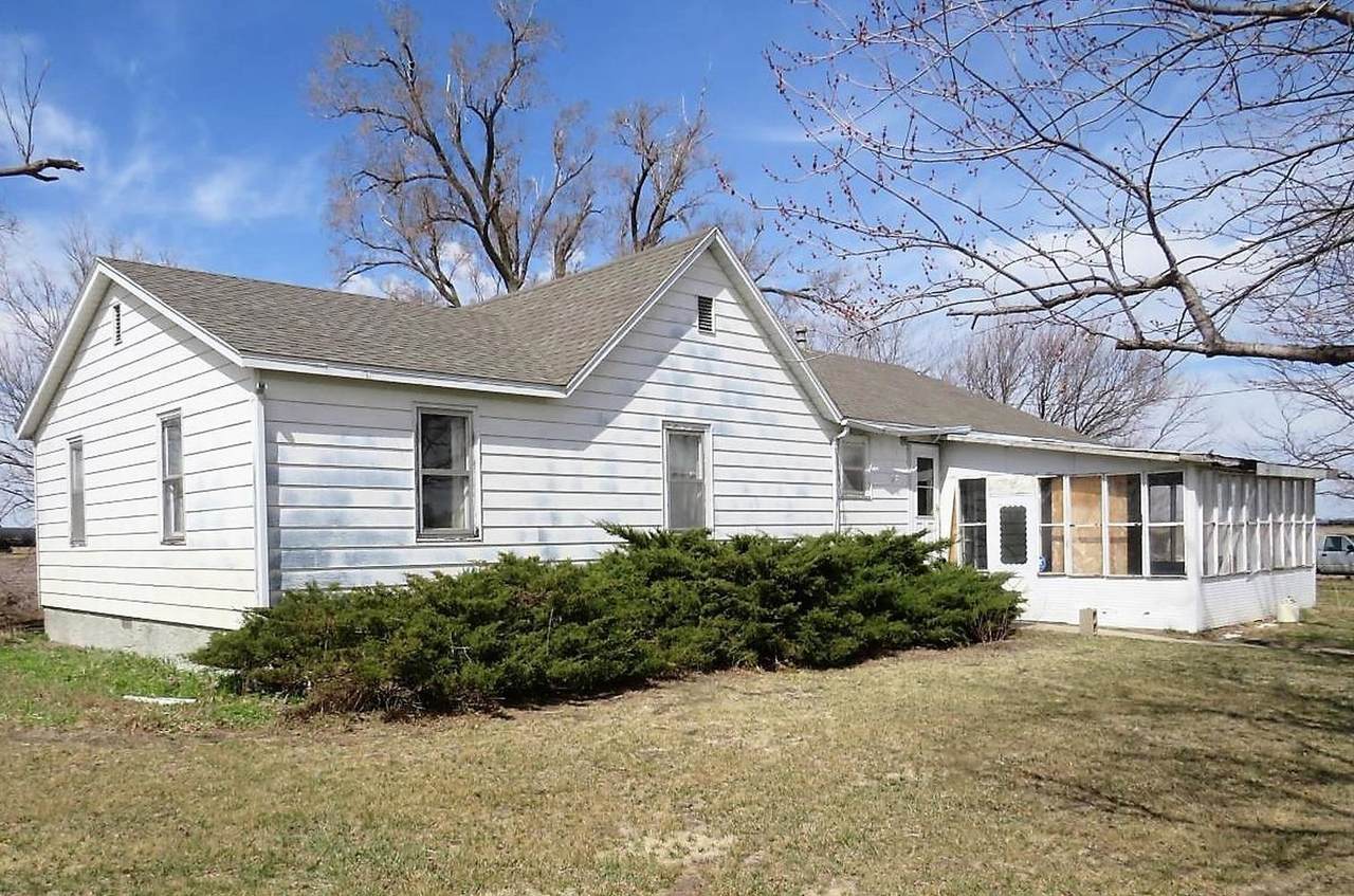2486 8TH STREET - Photo 1