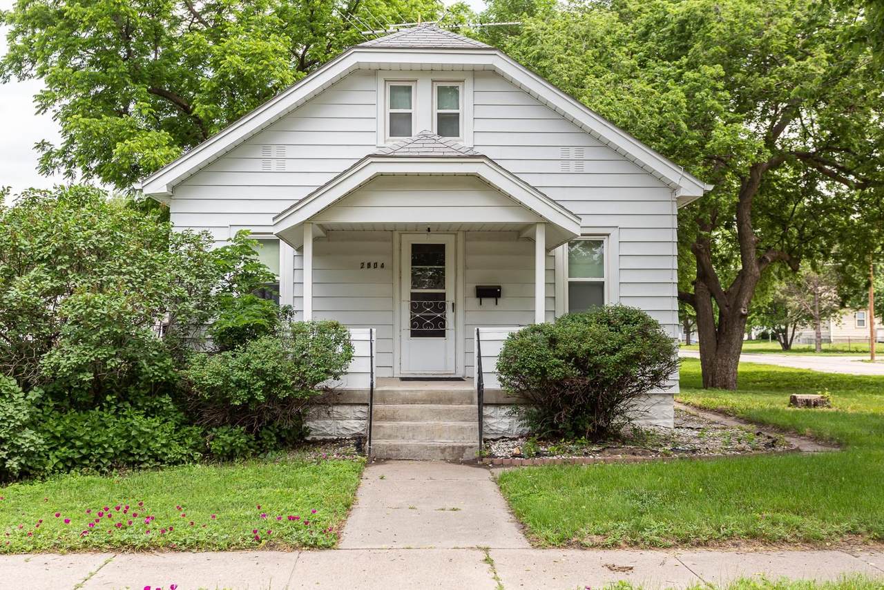 2804 6TH STREET - Photo 1