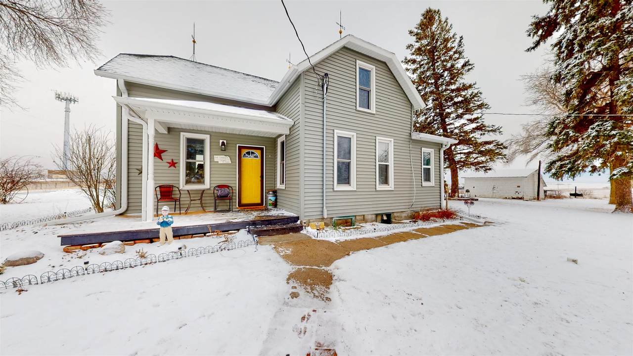111 8TH STREET - Photo 1