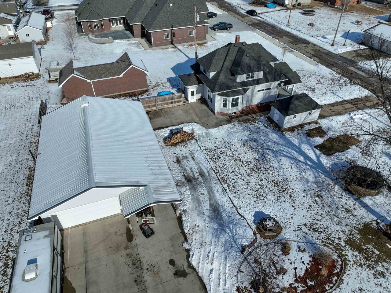 507 6TH STREET - Photo 1