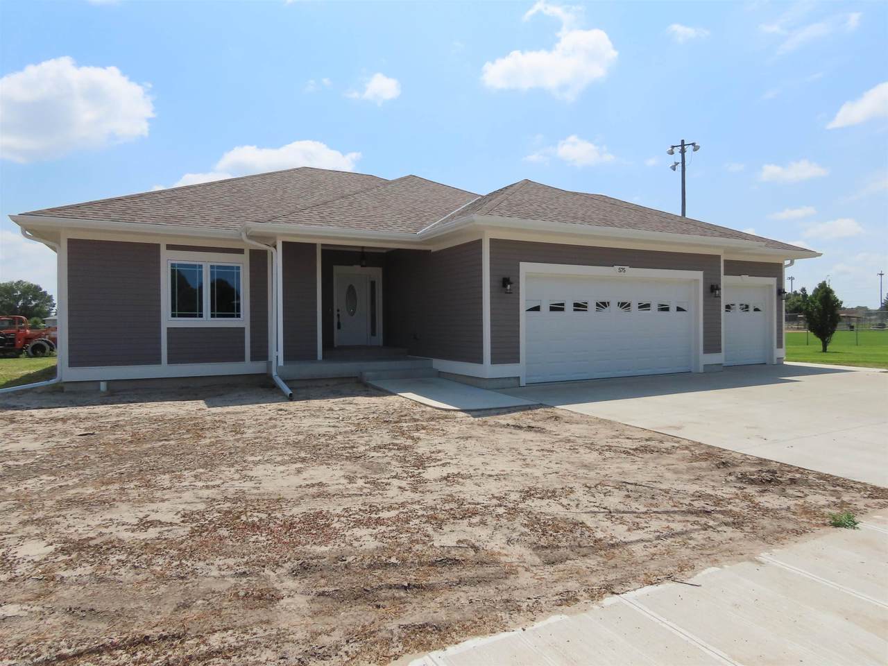 575 7TH AVE - Photo 1