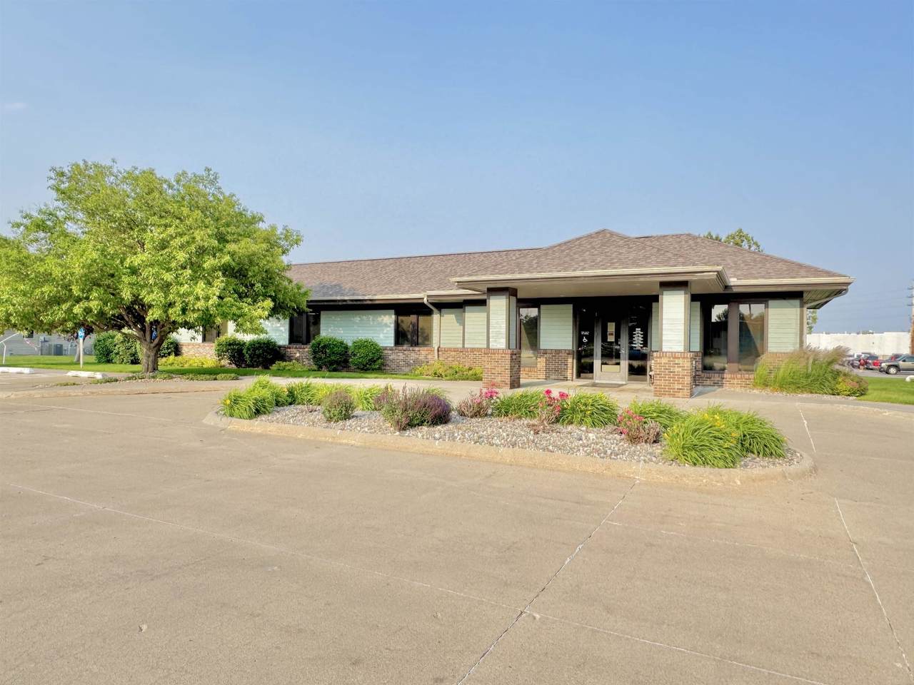 2559 37th Avenue - Photo 1