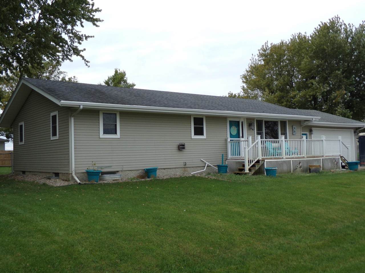 24818 Leland Drive - Photo 1