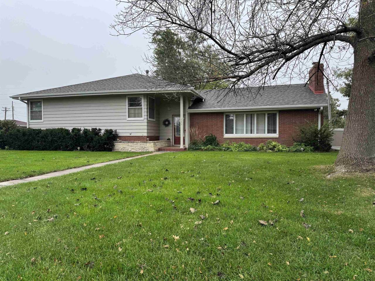 125 Parkway - Photo 1