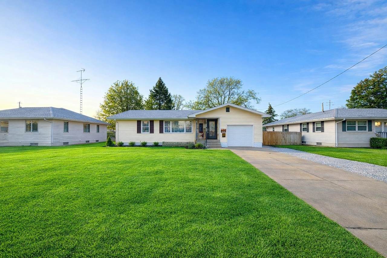 2419 26th Street - Photo 1