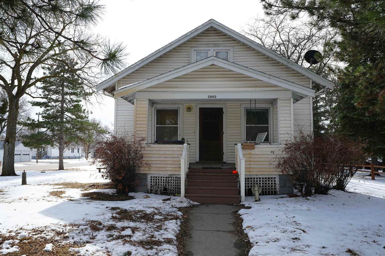 2903 9th Street - Photo 1