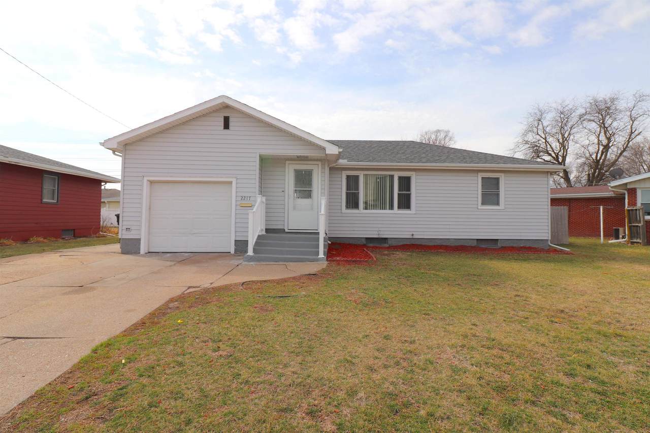 2217 25th Street - Photo 1