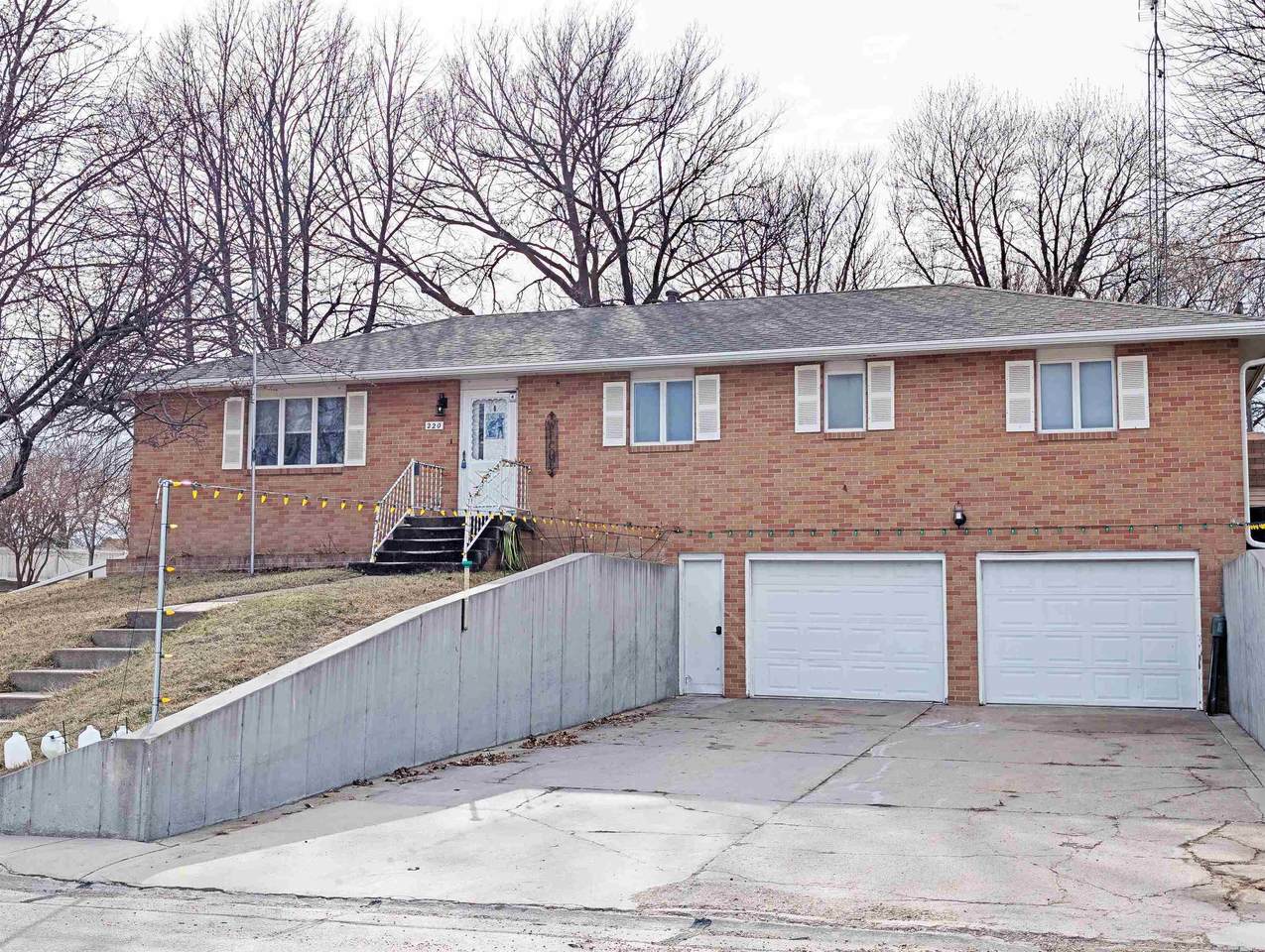 220 Kimmel Street - Photo 1