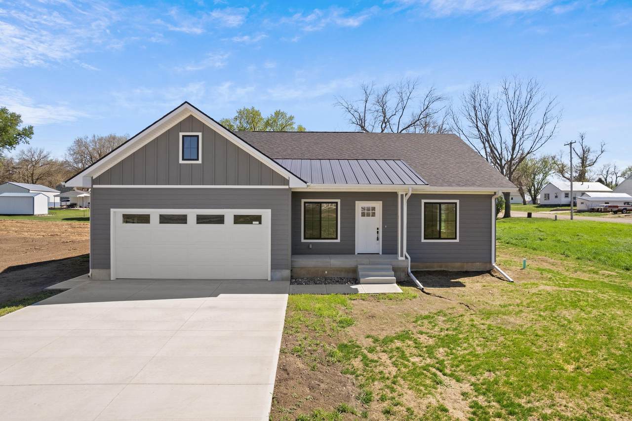 303 Cherry Street - Photo 1