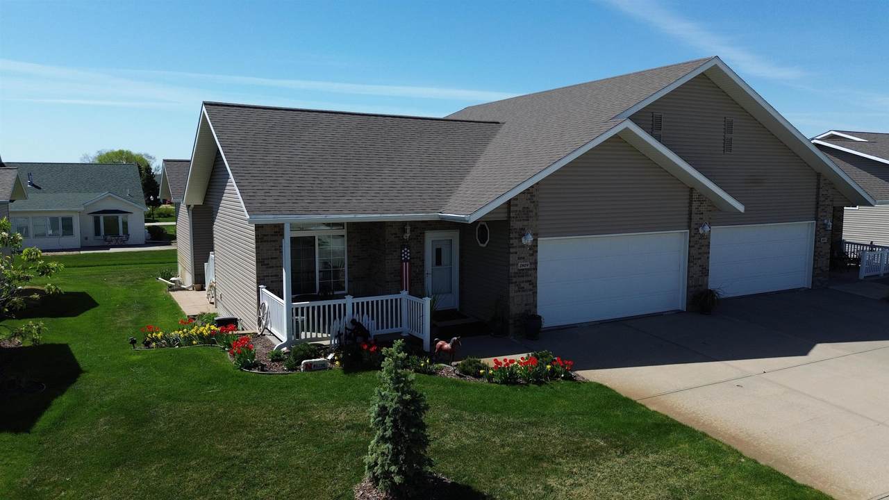 2809 35th Street - Photo 1