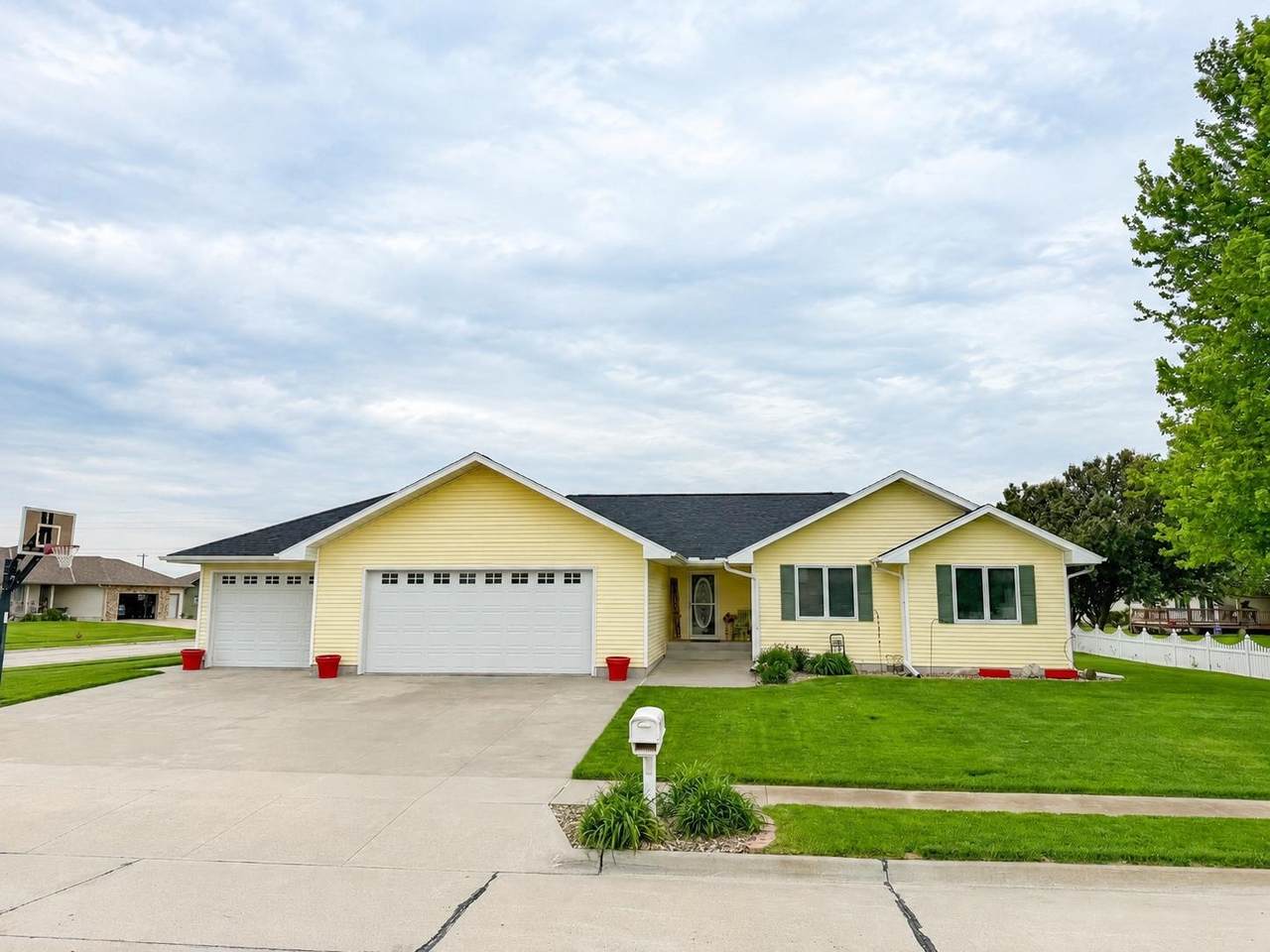 361 4th Avenue - Photo 1