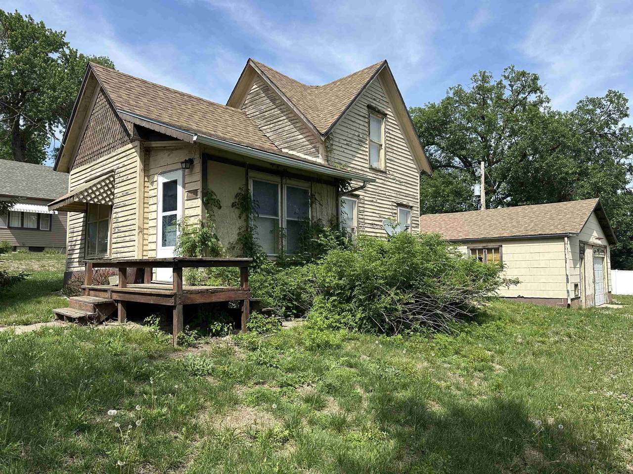 306 Walnut Street - Photo 1