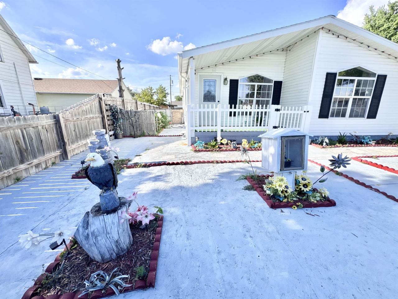 1616 2nd Street - Photo 1