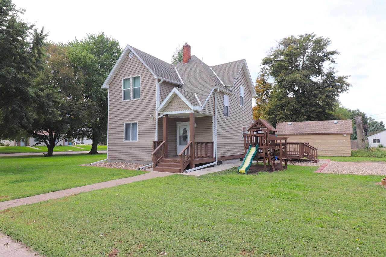 1058 17th Avenue - Photo 1