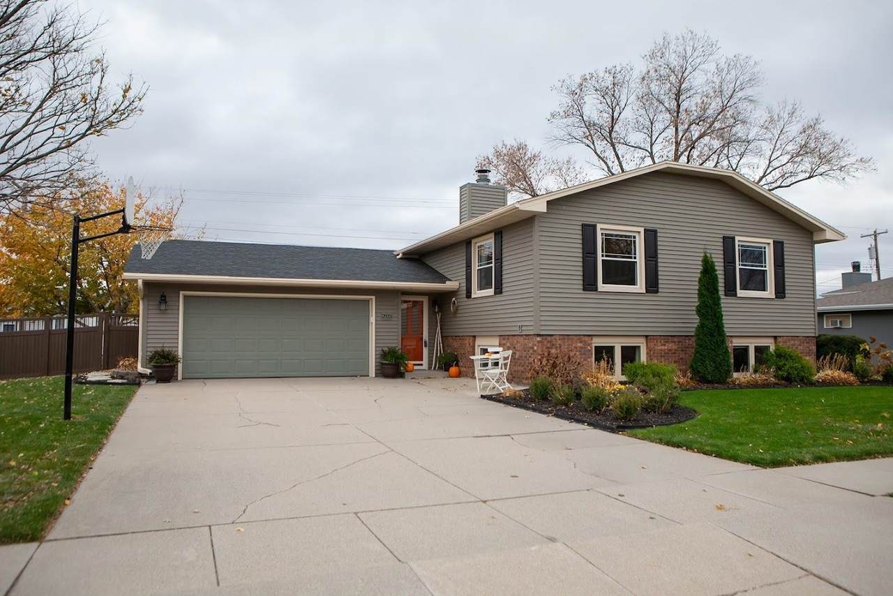 2923 31ST STREET - Photo 1