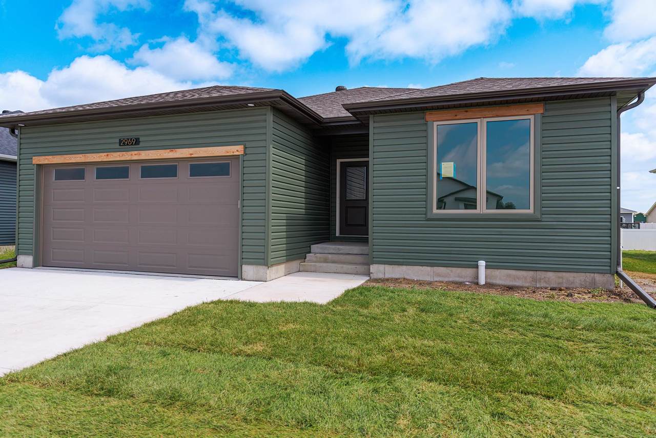 2969 17th Avenue - Photo 1