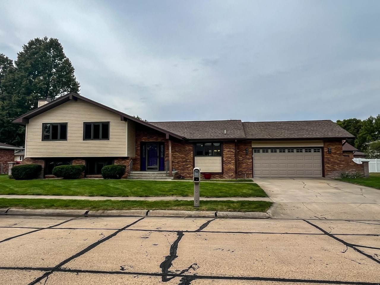 3352 Prairie Lane - Photo 1