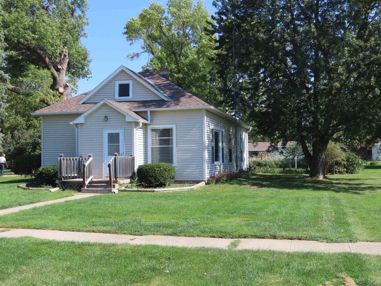 444 11th Street - Photo 1