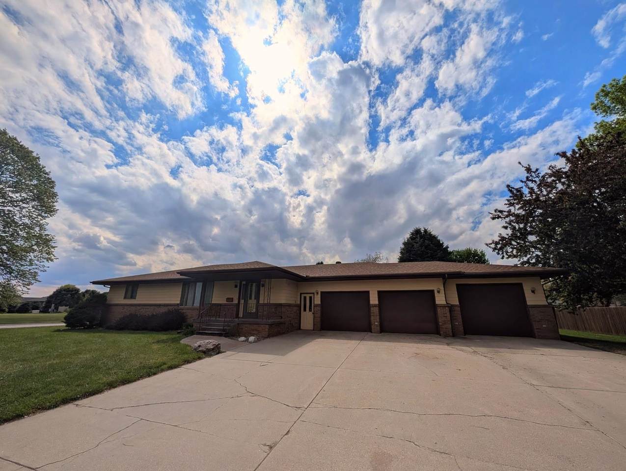 285 1st Avenue - Photo 1