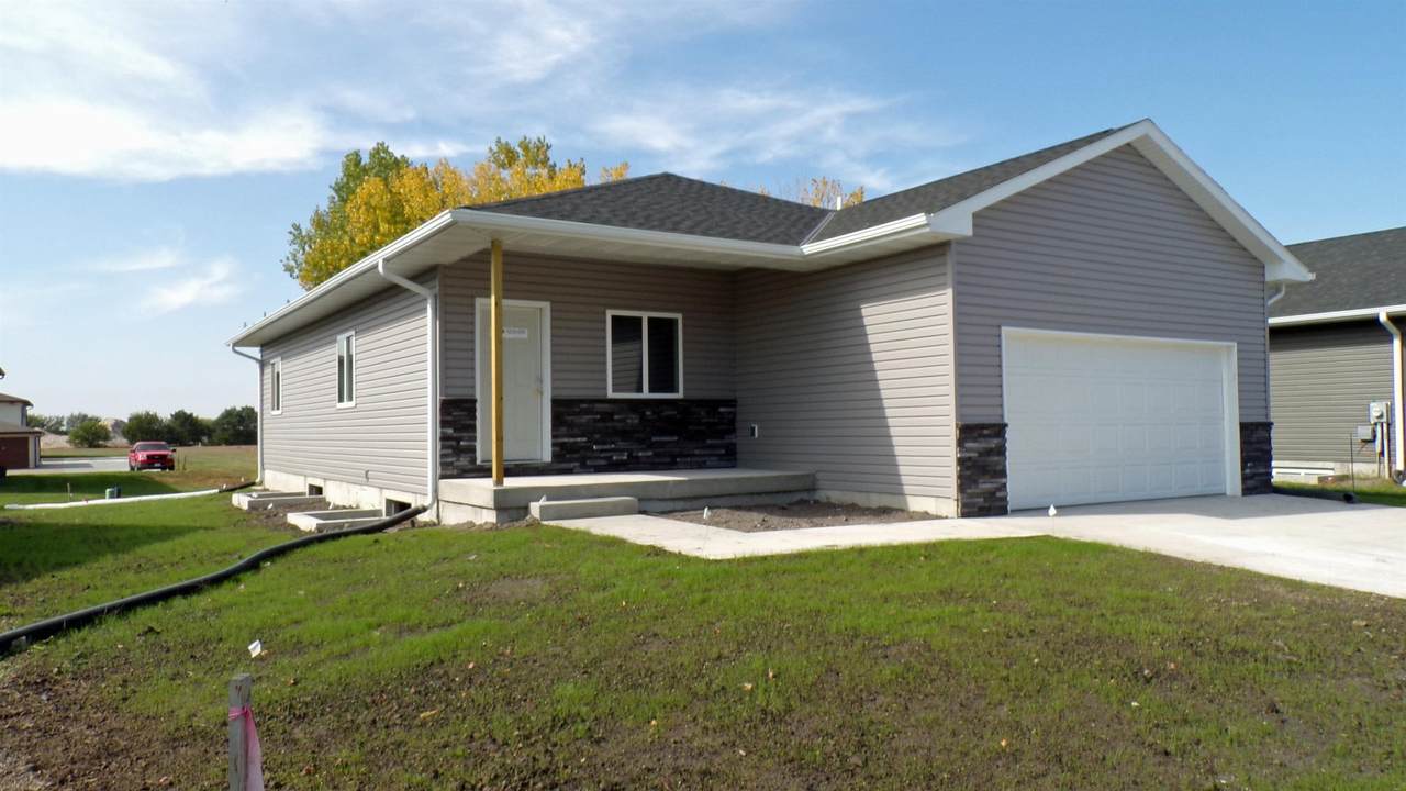 3658 51ST AVENUE - Photo 1