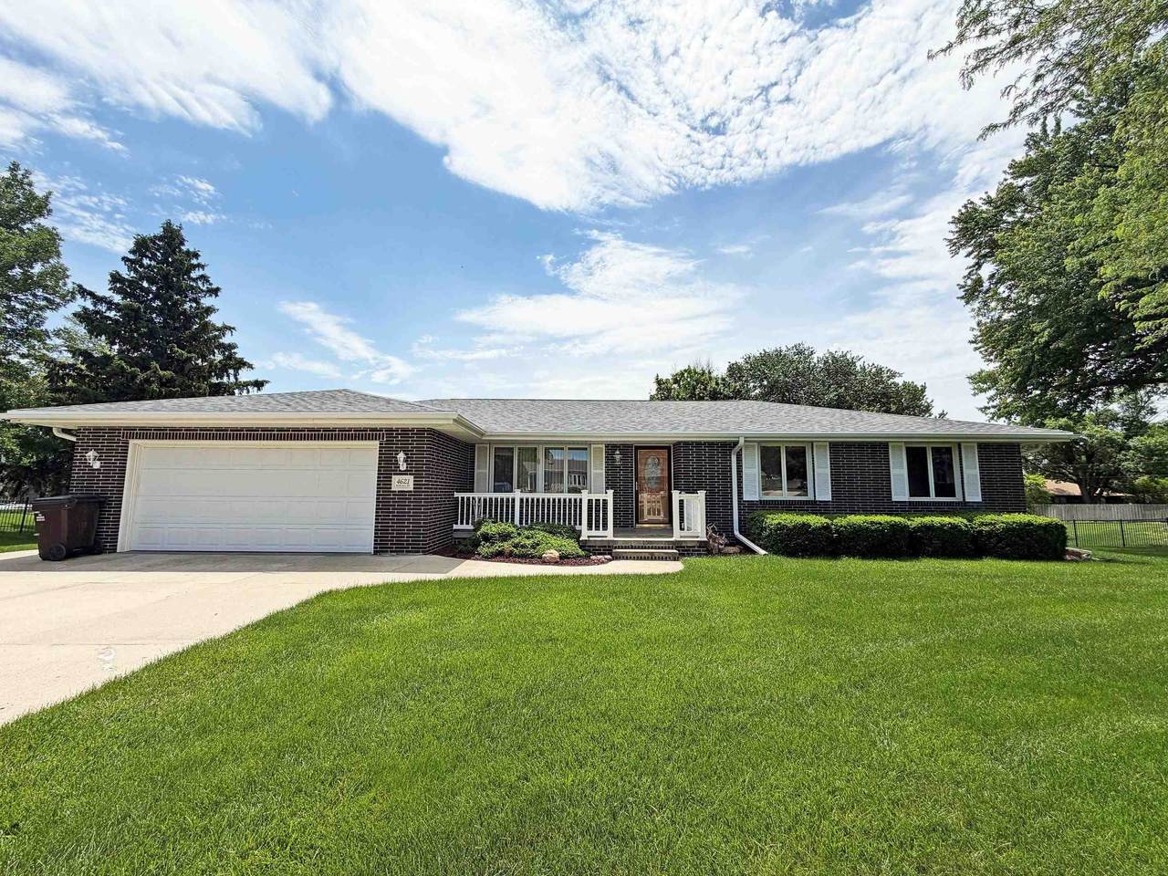 4621 Hillcrest Drive - Photo 1