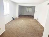 1910 32nd Street - Photo 2