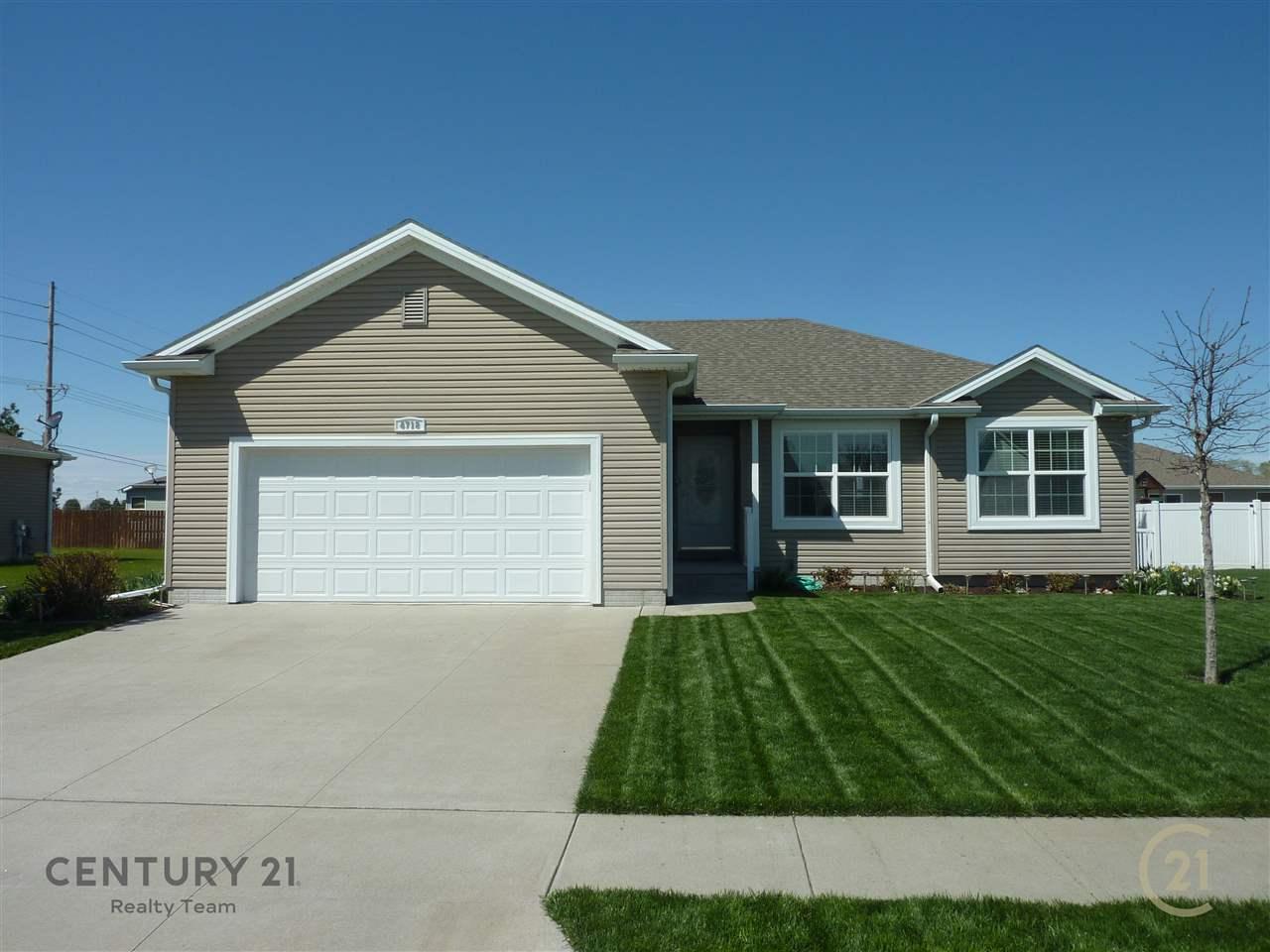4718 18TH STREET - Photo 1