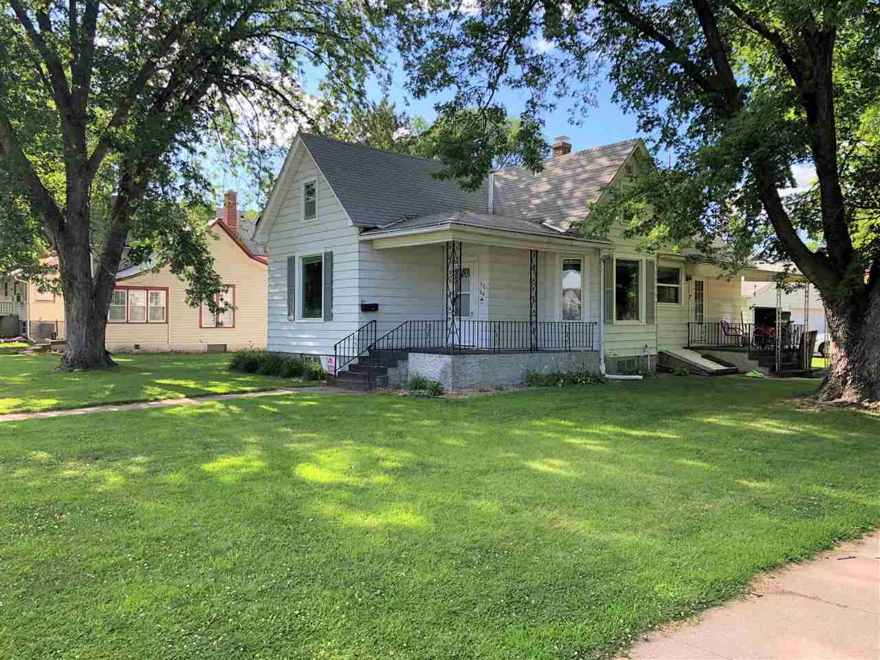 2204 17TH STREET - Photo 1
