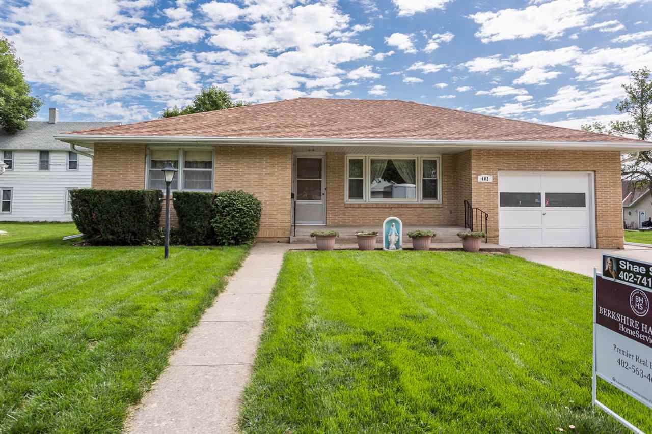 402 6TH STREET - Photo 1