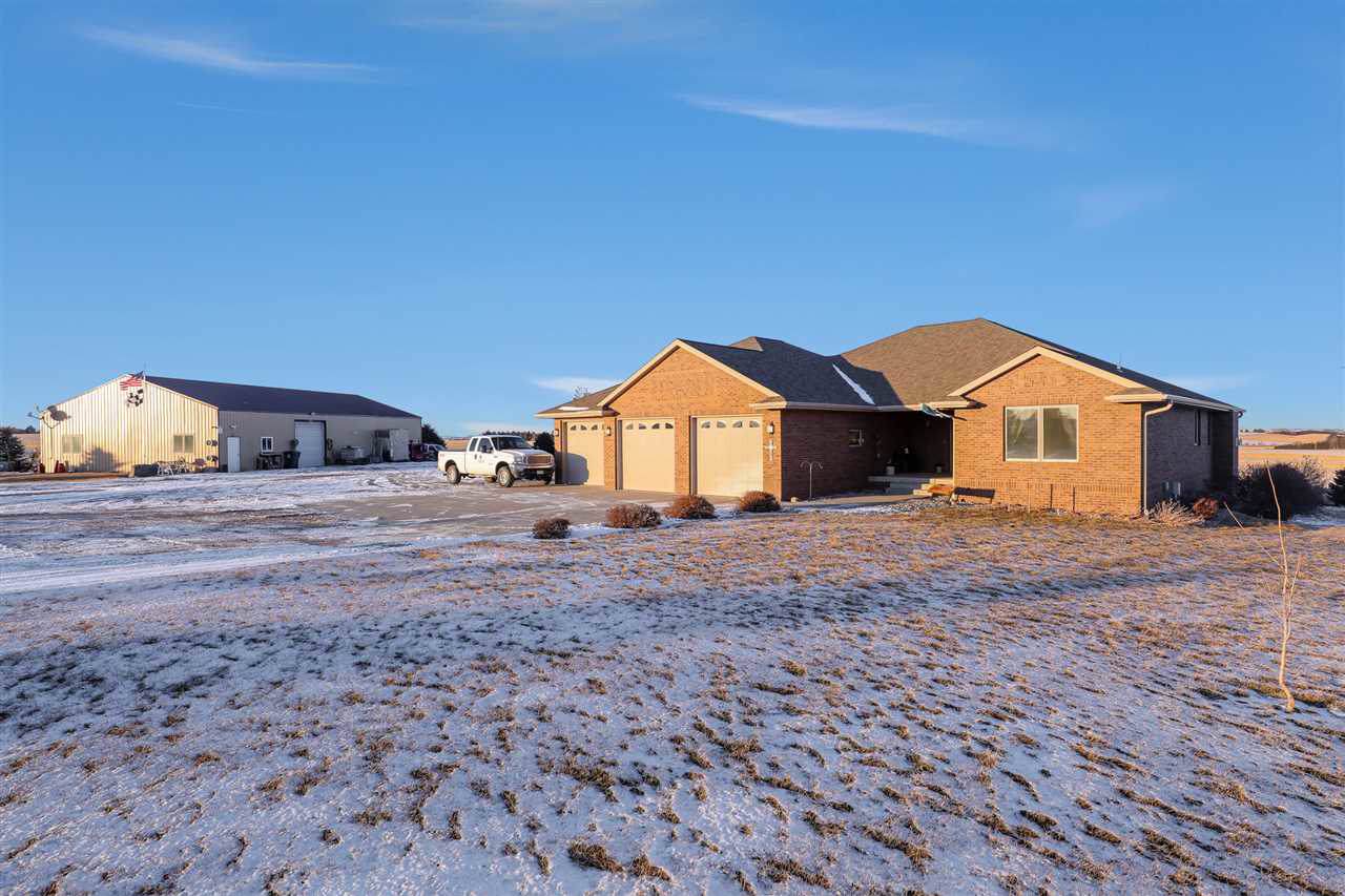 55471 827TH ROAD - Photo 1