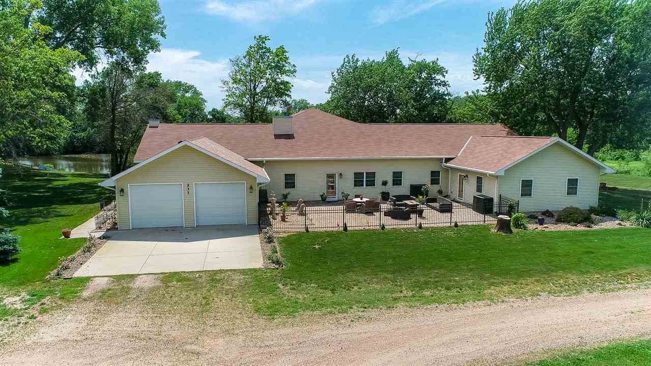 231 44 ROAD - Photo 1