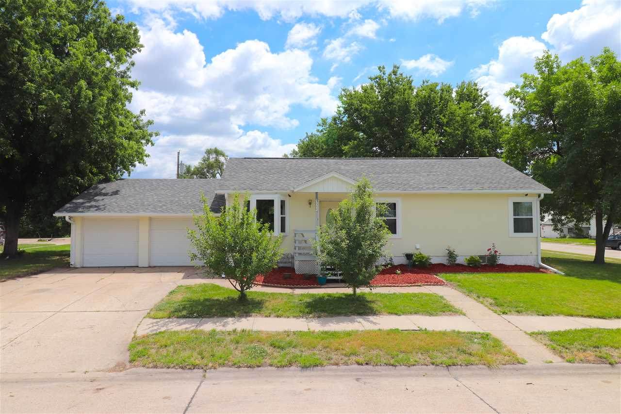 1555 39TH AVENUE - Photo 1