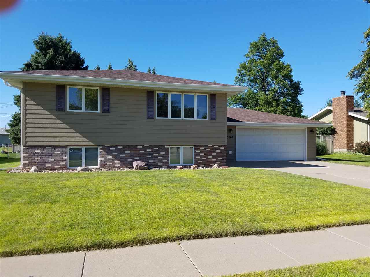 3002 33RD STREET - Photo 1