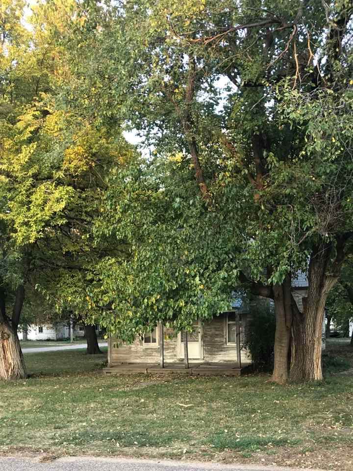 717 Montgomery Street - Photo 1