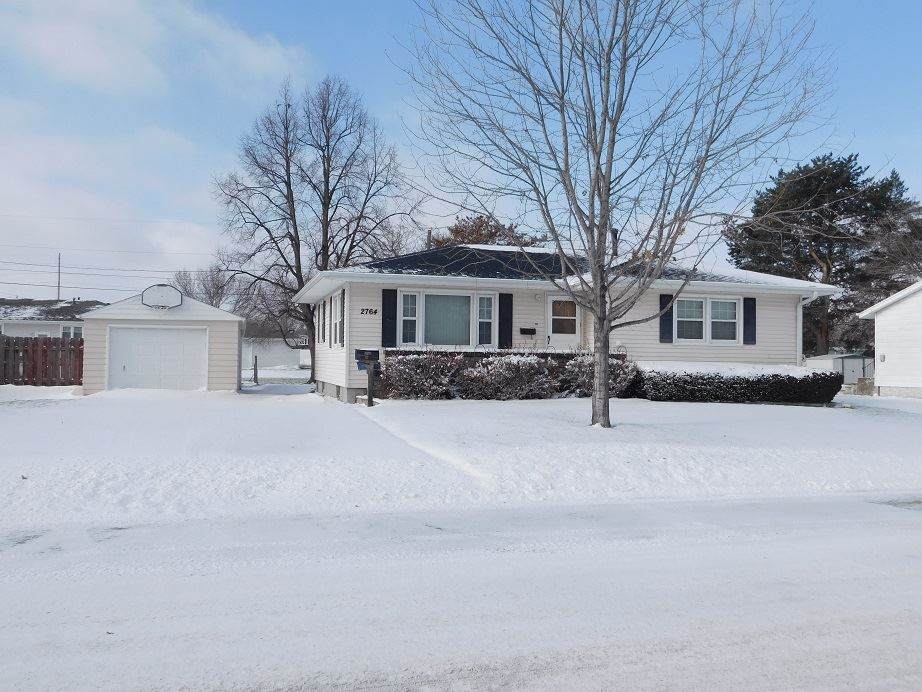 2764 31ST AVENUE - Photo 1