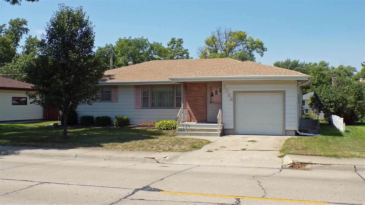 2064 18TH AVENUE - Photo 1